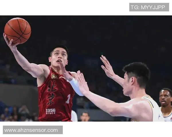 CBA季前赛精彩对决浙江广厦迎战北京队全力争胜